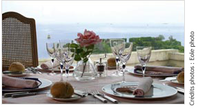 photo table h&ocirc;tel restaurant Eole Photo