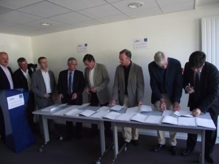 Signature officielle de l'avenant au contrat Rgion Pays 2006-2012